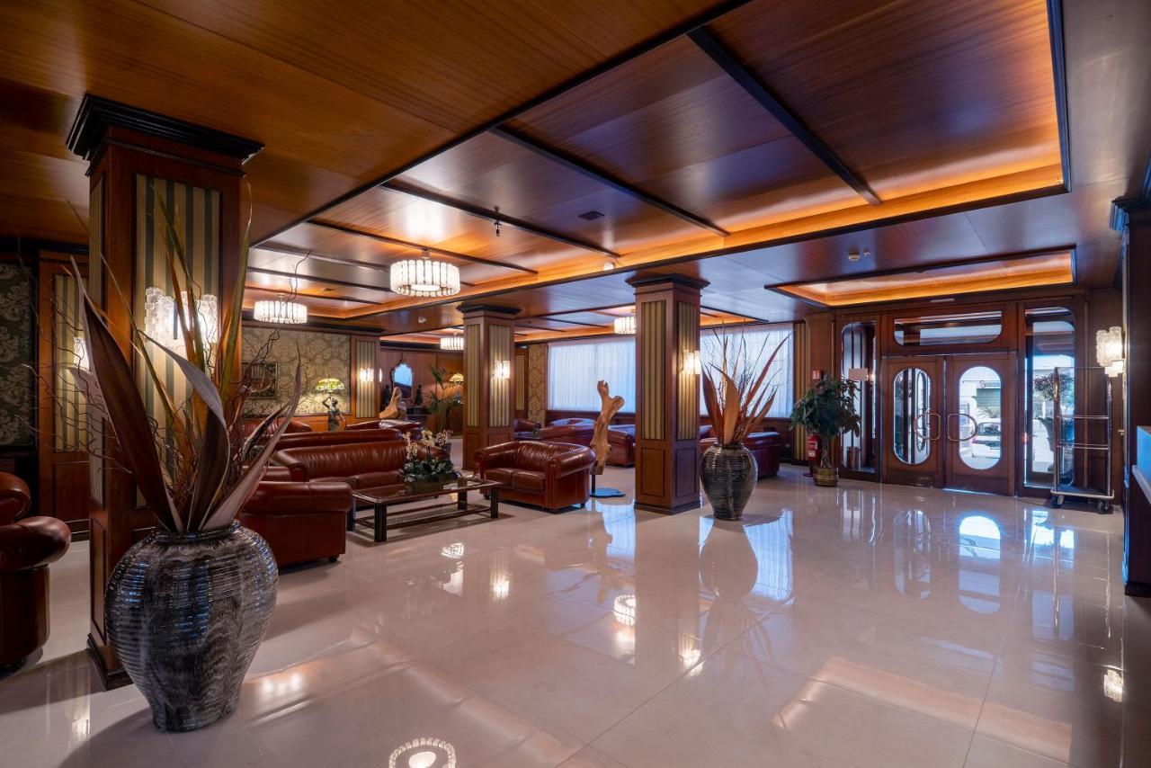 Hotel Delle Palme Lecce Luaran gambar