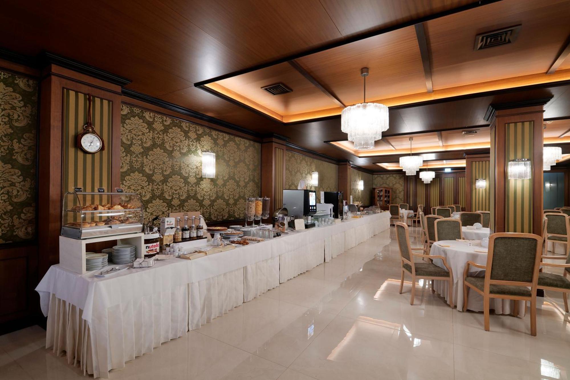 Hotel Delle Palme Lecce Luaran gambar
