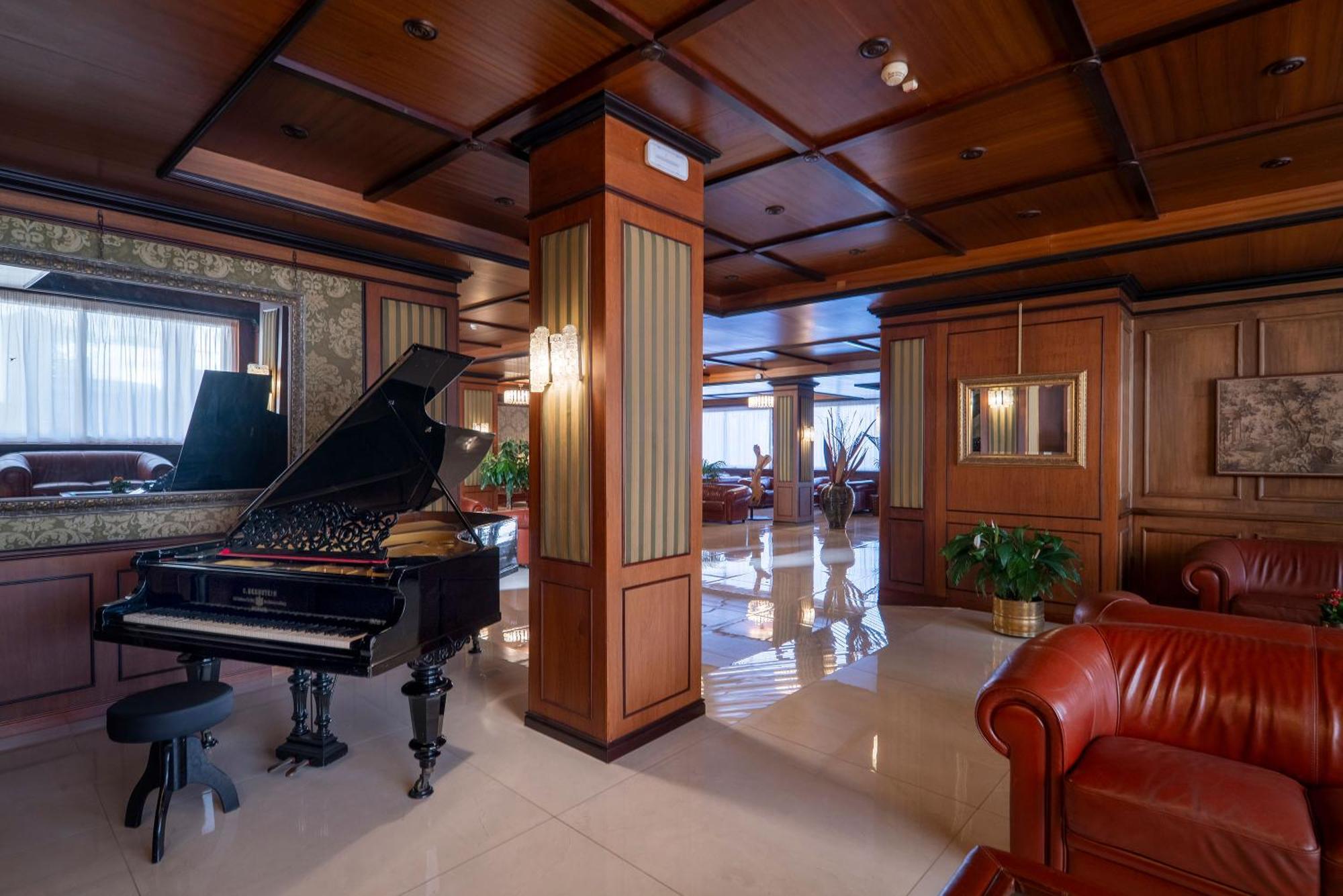 Hotel Delle Palme Lecce Luaran gambar